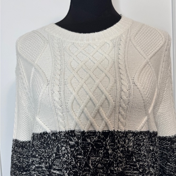 Guess Knit Colourblock Sweater - Picture 14 of 15